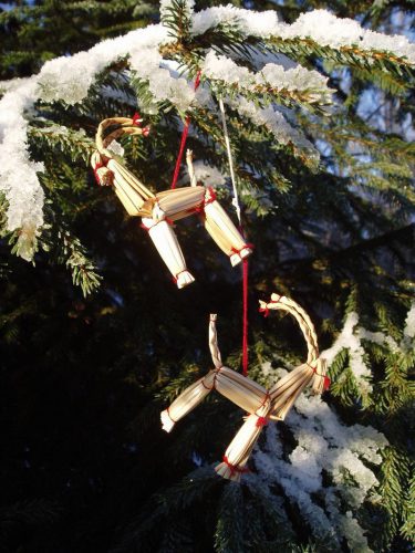 Kein schwedischer Weihnachtsbaum ohne Julbock