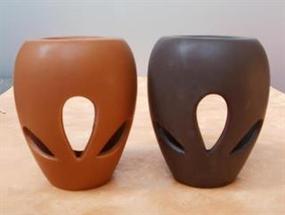 duftlampe-aus-keramik-in-braun-oder-dunkelbraun-farbe-braun-2538798-1.jpg