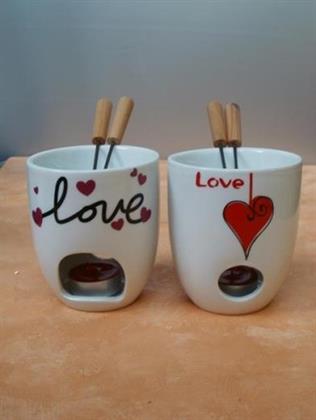 fondue-becher-love-aus-keramik-form-bild-rechts-2538744-1.jpg