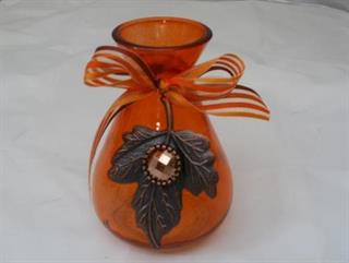 vase-in-orange-klein-2434769-1.jpg