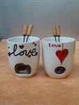 fondue-becher-love-aus-keramik-form-bild-links-2538740-1.jpg