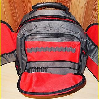 rene-dd/pd/genialer-werkzeug-rucksack-mit-31-taschen-und-halter-fuer-techniker-bau-2160601-2.jpg